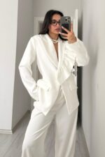 Rosa Yakası Fırfırlı Ceket Beyaz