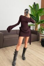 Avenya Gül Detaylı Mini Elbise Kahverengi