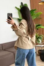 Oversize Çizgili Fular Detaylı Gömlek Camel - Görsel 3