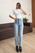 Darly Kesik Paça Straight Açık Mavi Jean