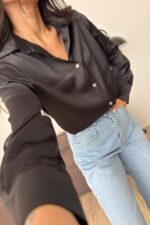 V Yaka Saten Gömlek Siyah - Görsel 2