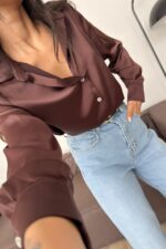 V Yaka Saten Gömlek Kahverengi - Görsel 2