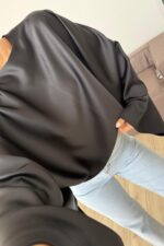 Yarasa Kol Saten Bluz Siyah - Görsel 2