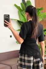 Belden Oturtmalı Asimetrik Tişört Siyah - Görsel 2