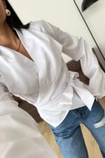 Beli Bağlamalı Geniş Yaka Gömlek Beyaz - Görsel 2