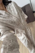 Desenli Fermuarlı Hırka Pantolon Takım Vizon - Görsel 3