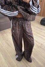 Yanları Şeritli Leopar Takım Kahverengi - Görsel 3