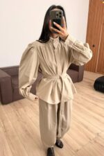 Yakası Kemerli Balon Kol Paraşüt Takım Bej - Görsel 2