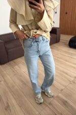 Paçası Kesik Straight Buz Mavi Jean