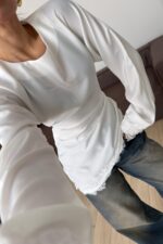 Saten Asimetrik Güpür Detaylı Bluz Beyaz - Görsel 2