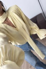 Boyundan Bağlamalı Kolları Volanlı Bluz Sarı - Görsel 2