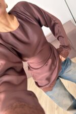 Saten Asimetrik Güpür Detaylı Bluz Kahverengi - Görsel 2