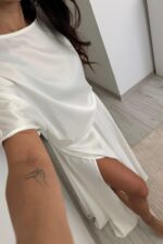 Ous Belden Oturtmalı Yırtmaçlı Saten Elbise Beyaz - Görsel 2