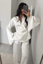 Monita Vatkalı Volanlı Saten Takım Ekru - Görsel 3