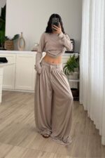 Pantolonu Pileli Bluz Takım Vizon