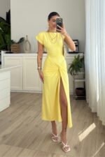 Yırtmaçlı Arkadan Bağlamalı Soft Touch Elbise Sarı