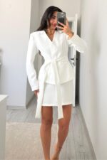 Nesh Yakasız Ceket Mini Etek Takım Beyaz