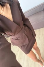 Nesh Yakasız Ceket Mini Etek Takım Kahverengi - Görsel 3