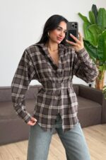 Yakası Düğmeli Bağlamalı Ekose Gömlek Bej