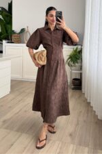 Çiçek Nakışlı Uzun Gömlek Elbise Kahverengi