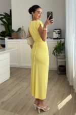 Yırtmaçlı Arkadan Bağlamalı Soft Touch Elbise Sarı - Görsel 4