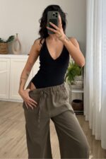 Sırtı Çapraz Askılı Bodysuit Siyah