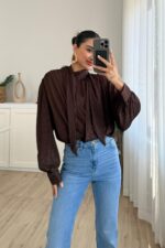 Beli Lastikli Boyundan Bağlamalı Bluz Kahverengi