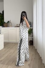 Şeritli Puantiyeli Kısa Kol Eşofman Takım Beyaz - Görsel 4