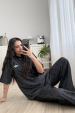 Şeritli Puantiyeli Kısa Kol Eşofman Takım Antrasit