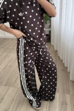 Şeritli Puantiyeli Kısa Kol Eşofman Takım Kahverengi - Görsel 3