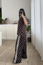 Şeritli Puantiyeli Kısa Kol Eşofman Takım Kahverengi - Görsel 4