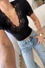 Yakası Dantelli V Yaka Bluz Siyah - Görsel 2