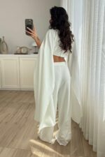 Kolları Pelerinli Crop Pantolon Takım Beyaz - Görsel 4