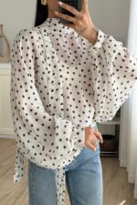 Fularlı Yarasa Kol Puantiyeli Bluz Krem - Görsel 2