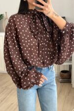 Fularlı Yarasa Kol Puantiyeli Bluz Kahverengi - Görsel 2