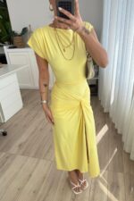 Yırtmaçlı Arkadan Bağlamalı Soft Touch Elbise Sarı - Görsel 2