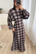 Pile Detaylı Ekose Elbise Kahverengi - Görsel 2