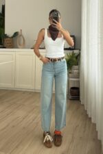 Beli Kemerli Bilek Boy Açık Mavi Jean