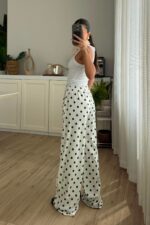 Beli Lastikli Puantiyeli Gofre Pantolon Beyaz - Görsel 4