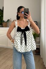 Fiyonk Detaylı Puantiyeli Balon Bluz Beyaz