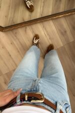 Beli Kemerli Bilek Boy Açık Mavi Jean - Görsel 3