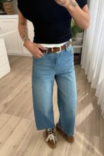 Beli Kemerli Bilek Boy Mavi Jean - Görsel 2