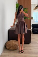 Beli Drapeli Gül Tokalı Mini Elbise Kahverengi