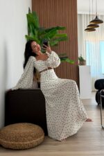 Balon Kollu Puantiyeli Crop Etek Takım Ekru